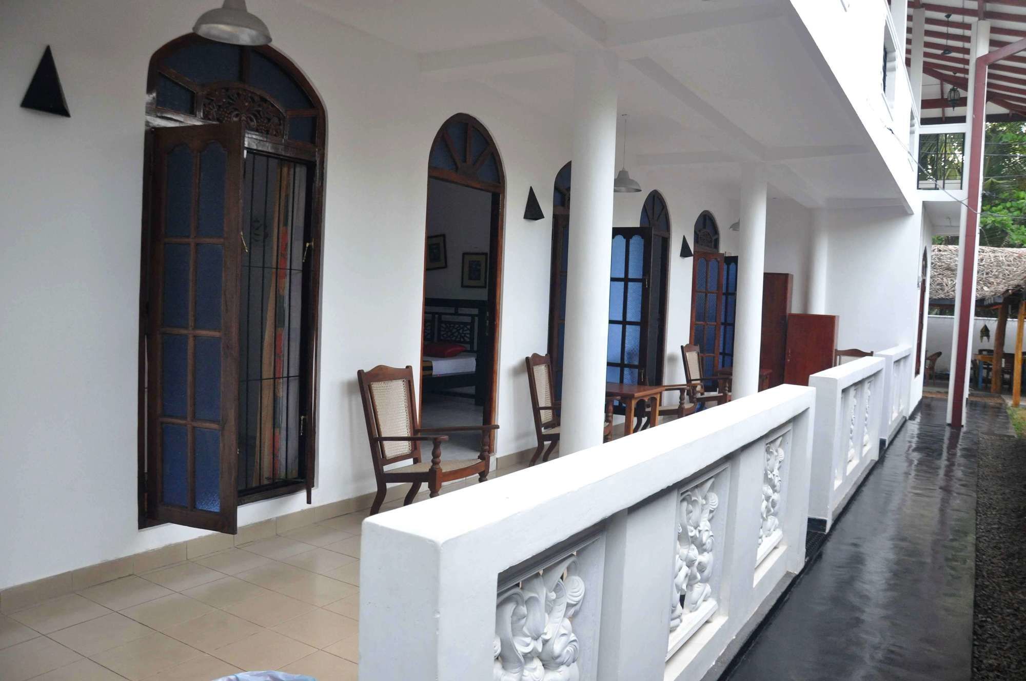 White Horse Hotel ฮิกคาดูวา ภายนอก รูปภาพ