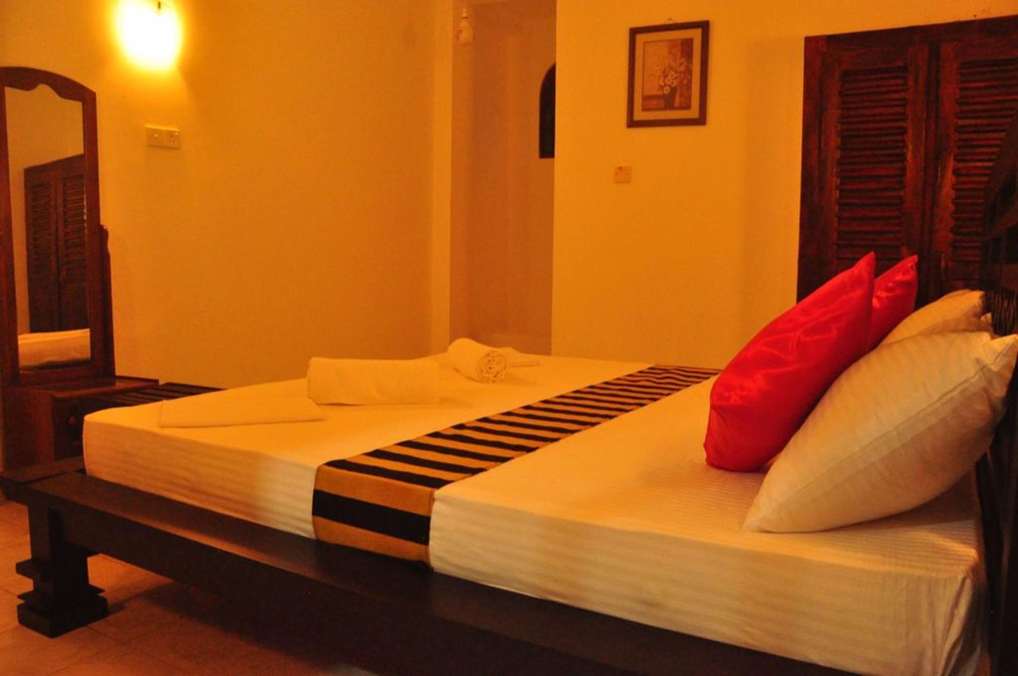 White Horse Hotel ฮิกคาดูวา ภายนอก รูปภาพ